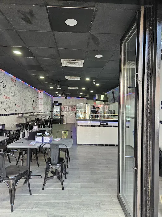 Krave It Pizza & Sandwich Joint Picture 9