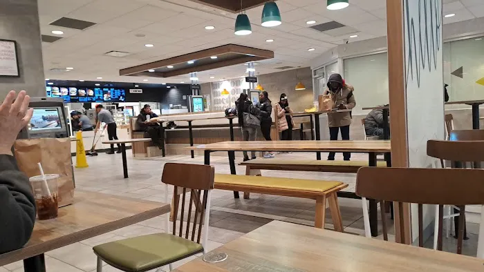 McDonald's Picture 9