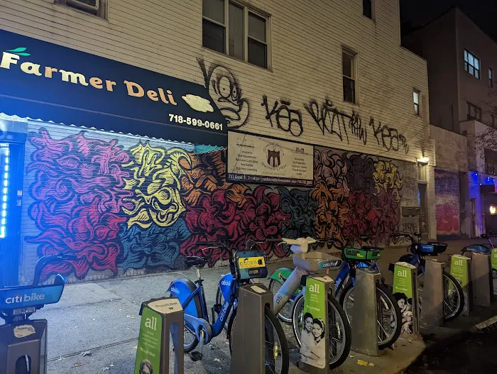 Farmer Deli Grocery Picture 7