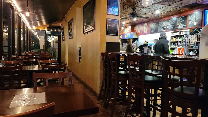 Alba’s Pizzeria & Restaurant Picture 4