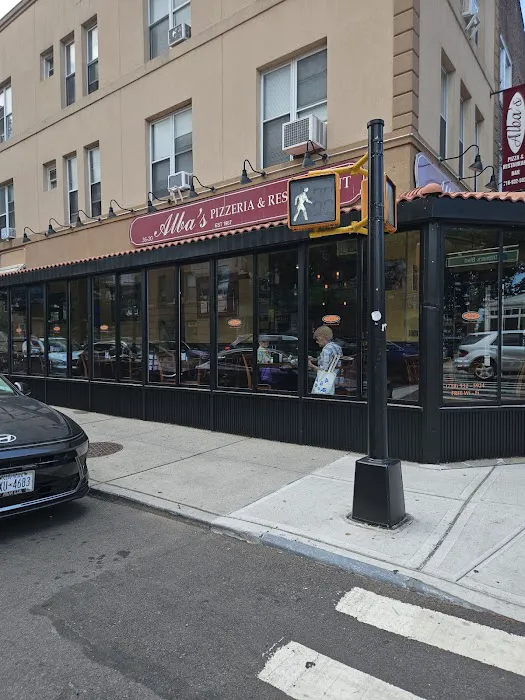 Alba’s Pizzeria & Restaurant Picture 3