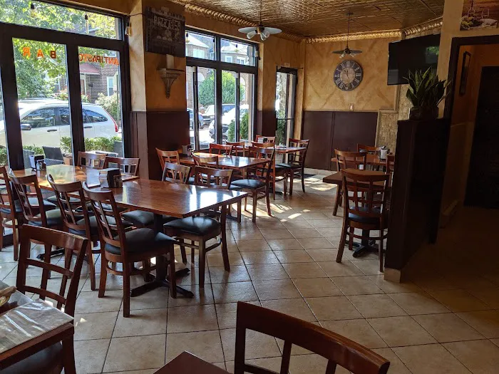 Alba’s Pizzeria & Restaurant Picture 9