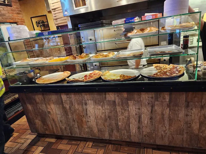 Alba’s Pizzeria & Restaurant Picture 2