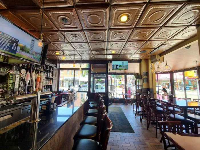Alba’s Pizzeria & Restaurant Picture 5