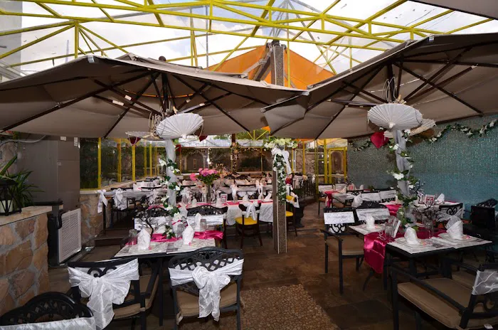 Victory Sweet Shop/Victory Garden Cafe Picture 8