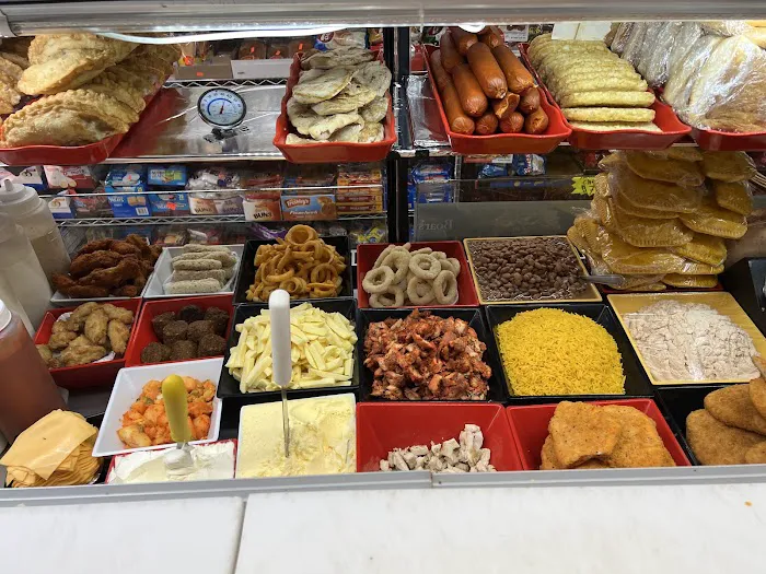 T&A Gourmet Deli Picture 4