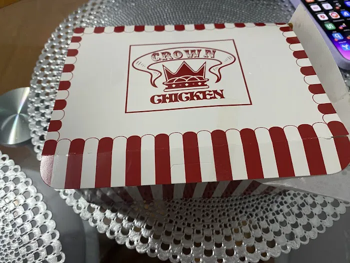 Crown - Chicken & Burger Picture 4