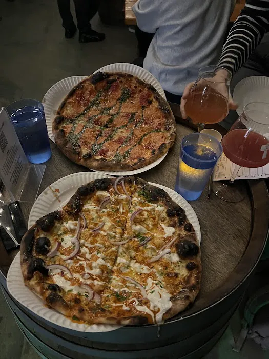 Happy Bull Pizza Picture 4