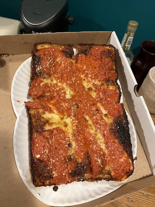 Happy Bull Pizza Picture 6