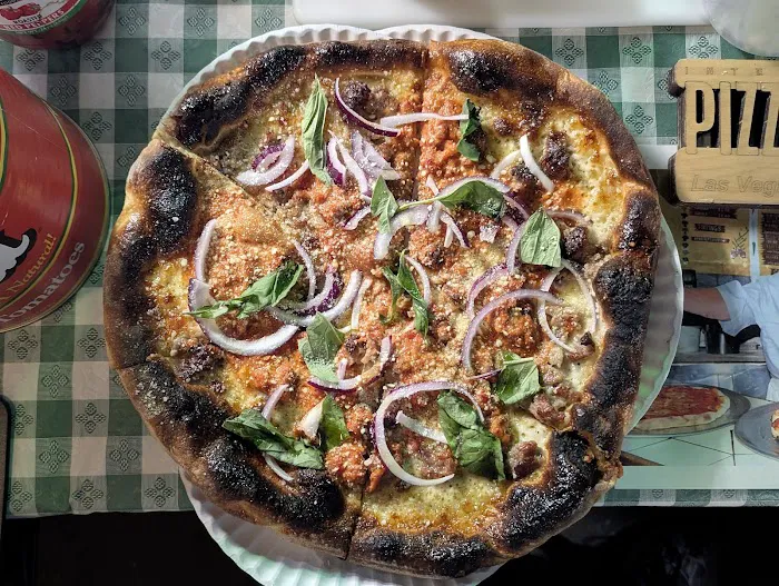 Happy Bull Pizza Picture 2