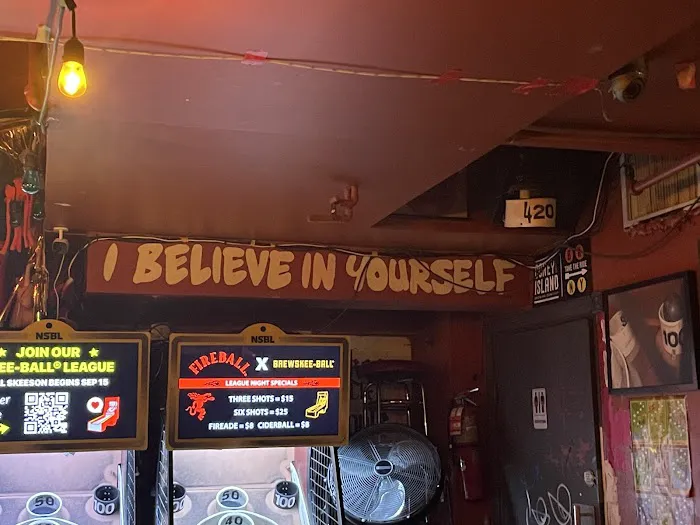 Full Circle Bar Picture 7