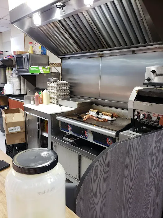 Aden Gourmet Deli Picture 2