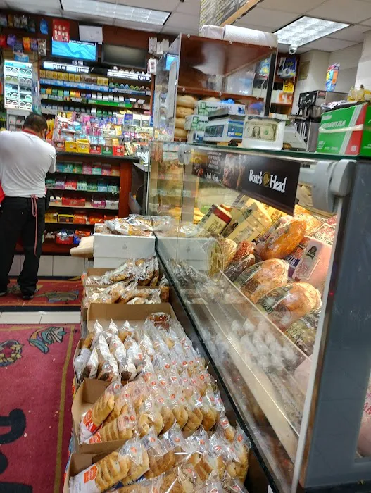 Aden Gourmet Deli Picture 10