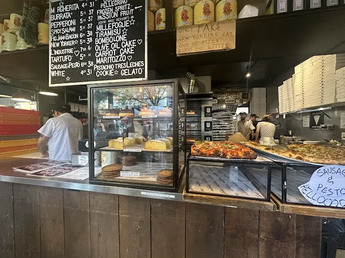L'Industrie Pizzeria Picture 7