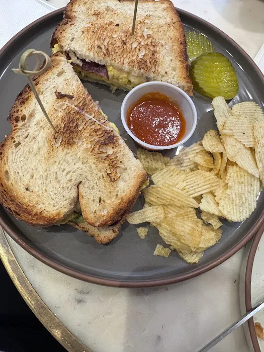 Canary Cafe Picture 7