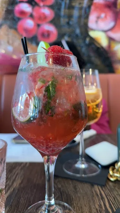 Savoi Latin Bistro Picture 3