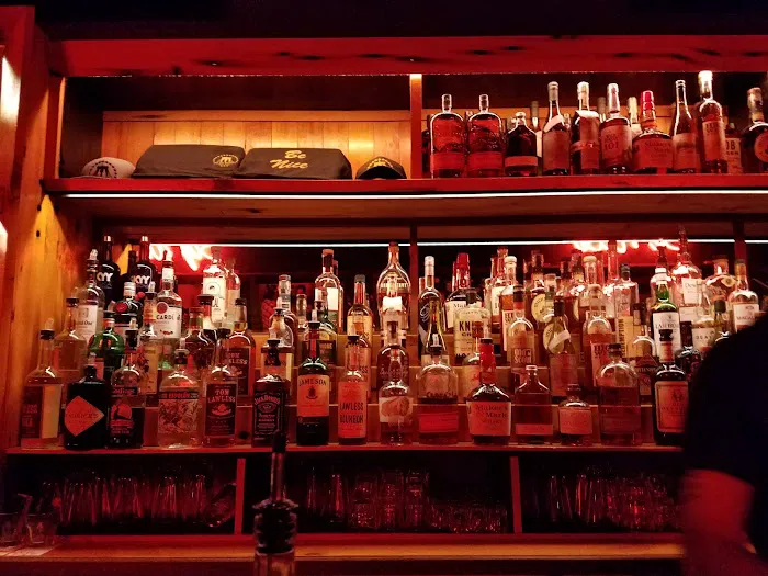 The Whiskey on Grand Picture 3