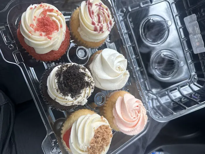 Brooklyn Cupcake Picture 4