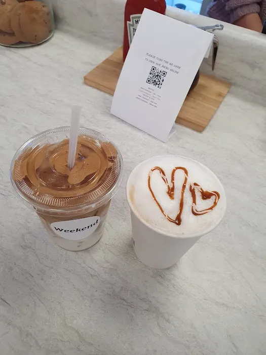 Weekends Cafe Picture 8