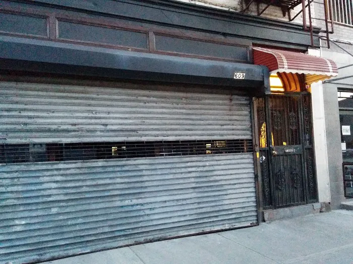 Bushwick Country Club Picture 8