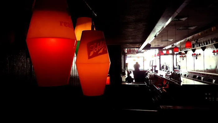 The Starlight Tavern Picture 7