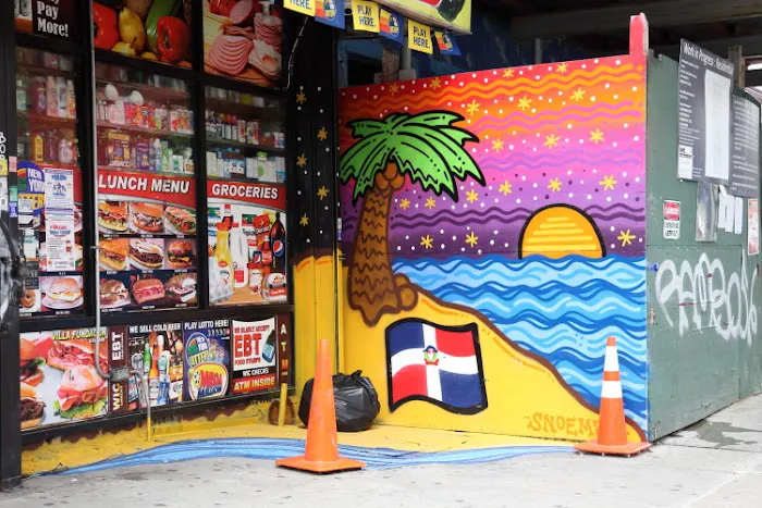 Villa Fundacion Deli & Grocery Picture 2
