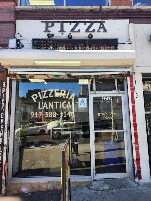 Pizzeria L'Antica Picture 9