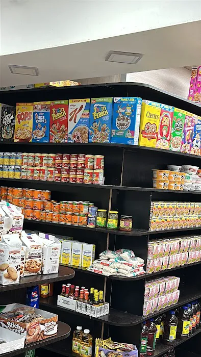 NY1 GOURMET DELI Picture 3
