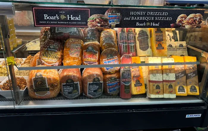 NY1 GOURMET DELI Picture 4