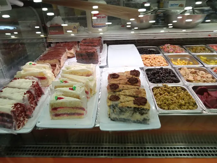 Silver Moon Deli Picture 8