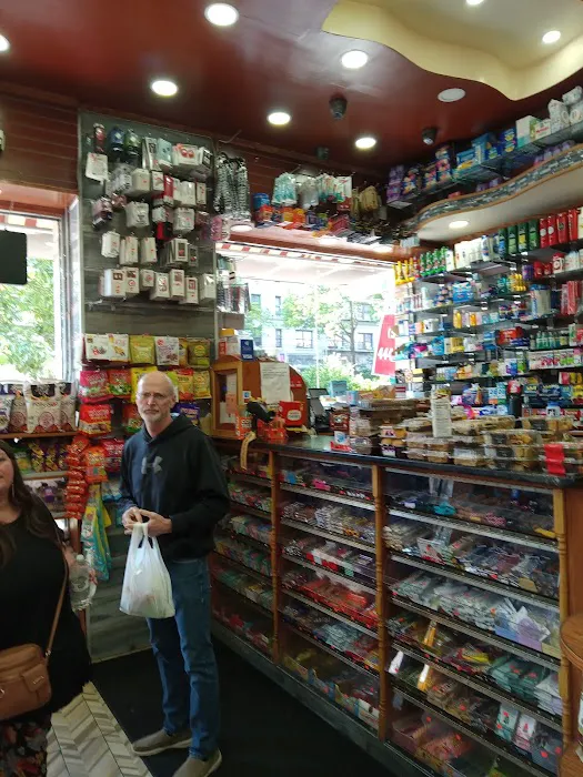 Silver Moon Deli Picture 4