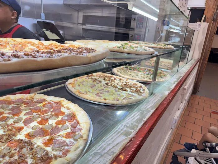 N&M's Pizza Bar Picture 7