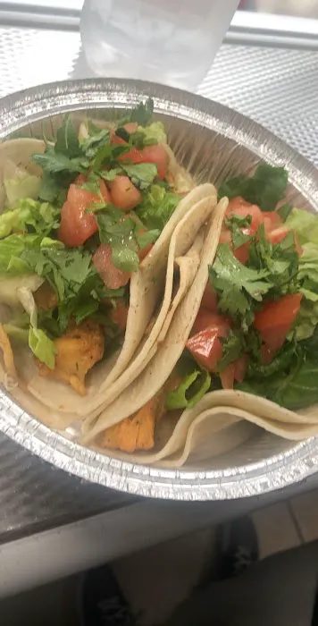 Los Amigos Food Deli Picture 6