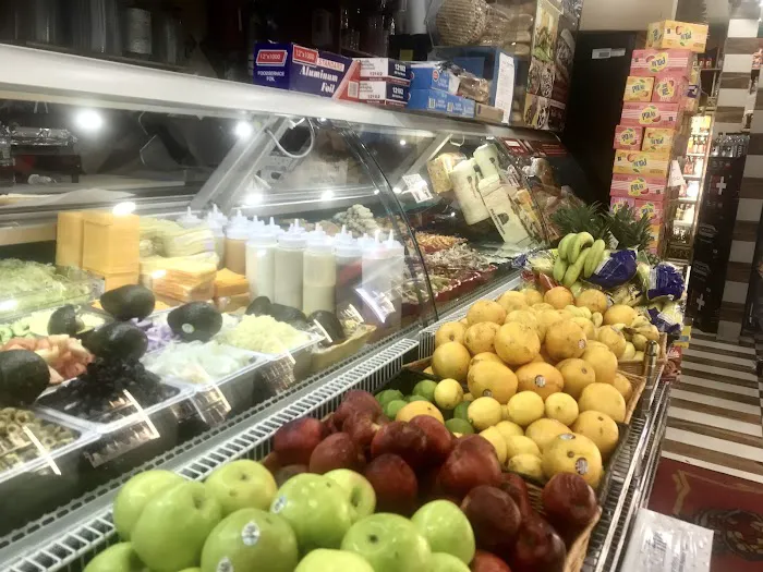 Columbia Deli Picture 4