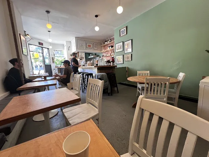 Nyla Cafe Picture 9