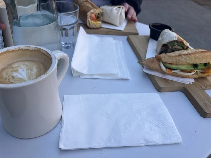 Nyla Cafe Picture 1