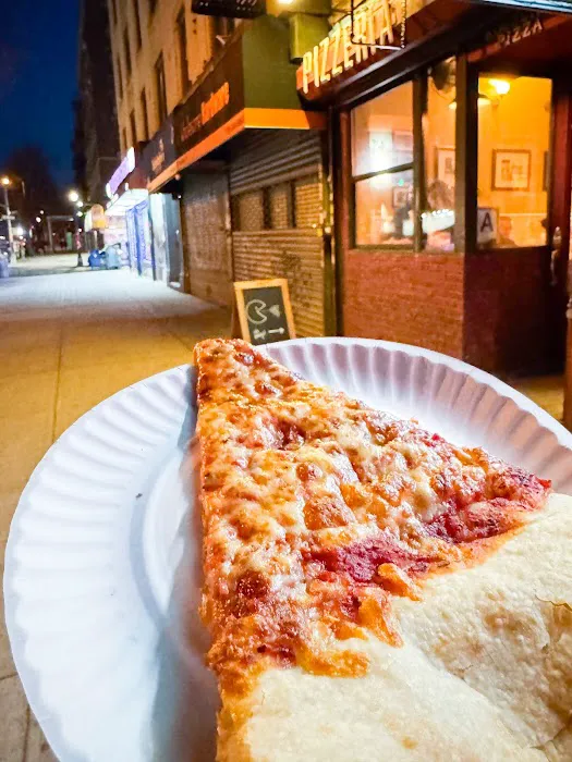 Roebling Pizzeria Picture 9