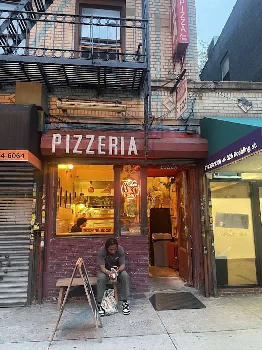 Roebling Pizzeria Picture 7