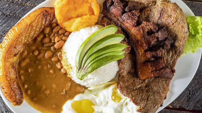 Dinastia Ecuadorian Food 2 Picture 4