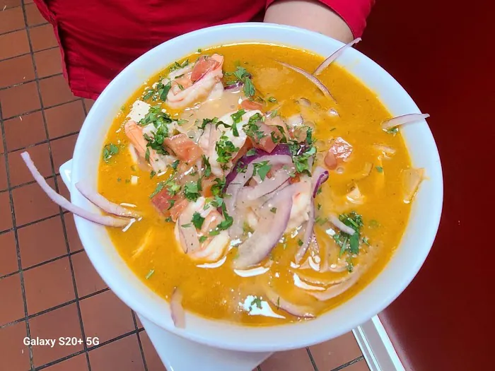 Dinastia Ecuadorian Food 2 Picture 1