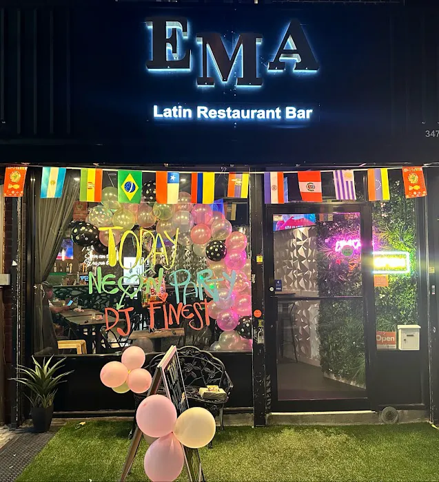 EMA Restaurant Bar Picture 1