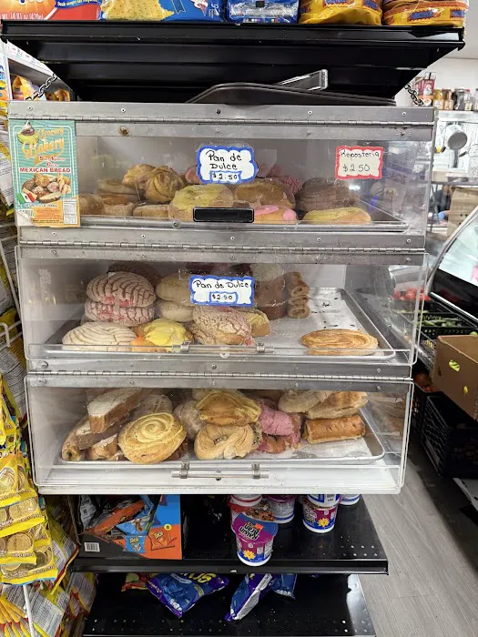 Smiley's Deli-Grocery Picture 8