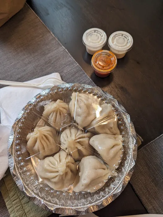 Momo Garden Food Truck DBA Everest Asian Fusion Picture 1