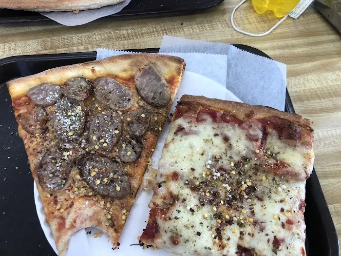 69 Pizzeria Picture 5