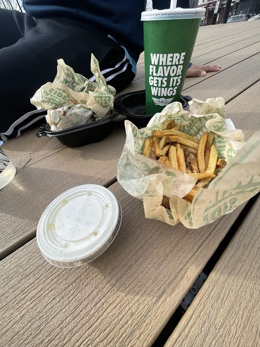 Wingstop Picture 6