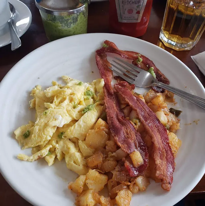Ricky's Cafe Picture 7