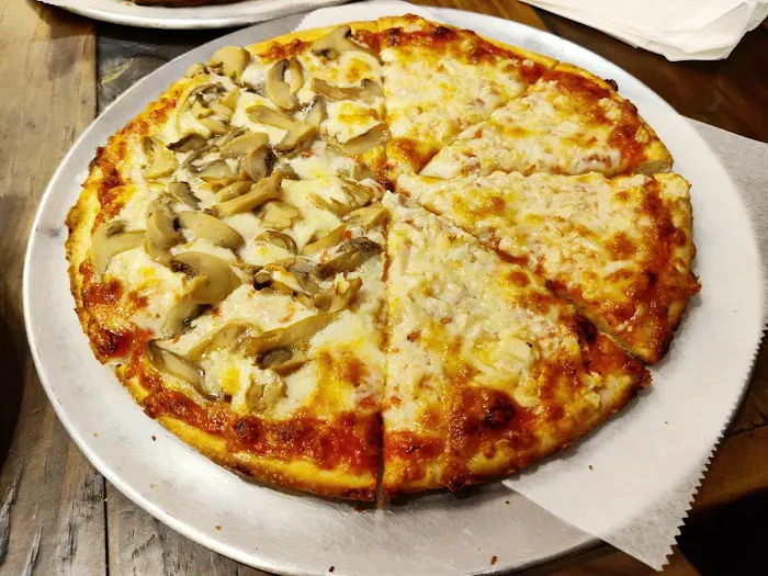 Elmhurst Famous Pizza Picture 4