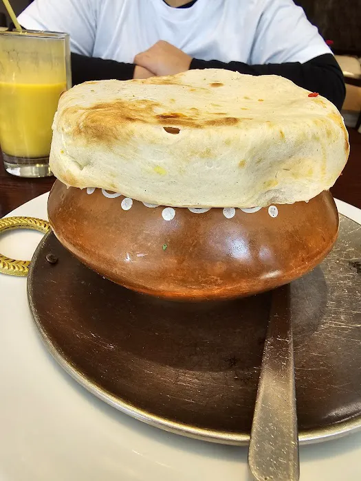 Chef's Mahal-Mannan Restaurant & Grill Picture 7
