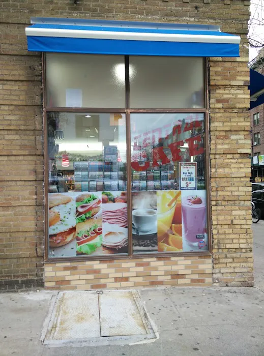 Central Cafe Picture 5