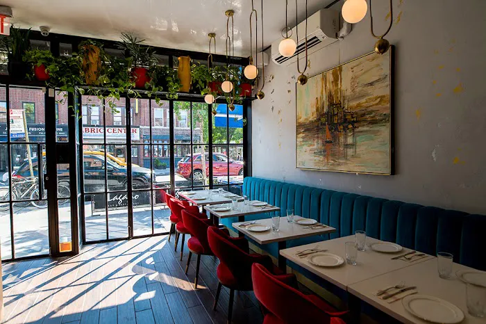 Lagano Bar and Restaurant Picture 3